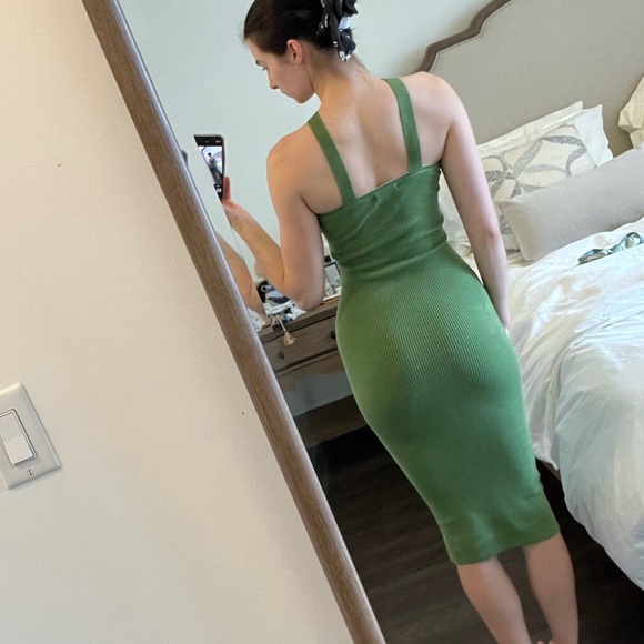Green Ribbed Bodycon Dress - Picture 3 of 7